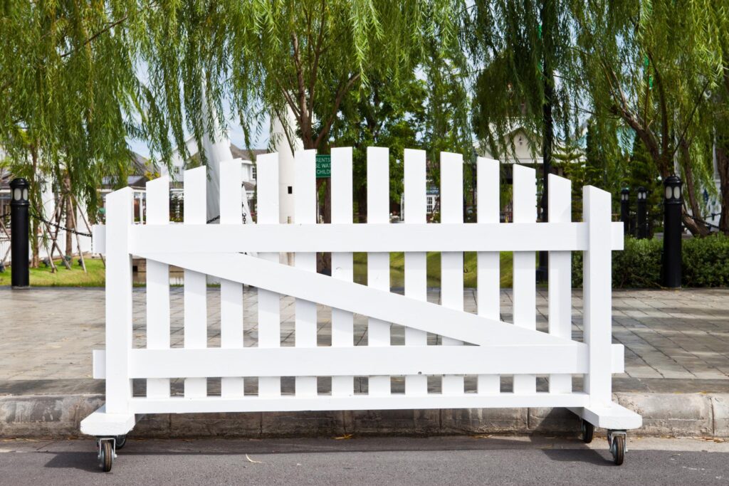 professional fencing installations near me